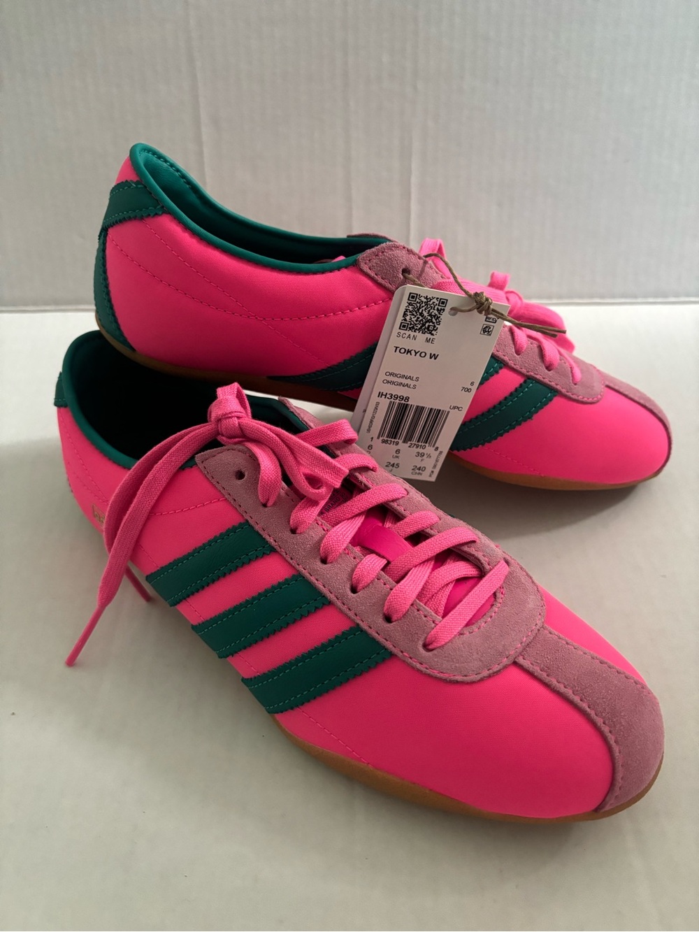 New! Adidas women’s Tokyo shoes size 7.5 pink/green